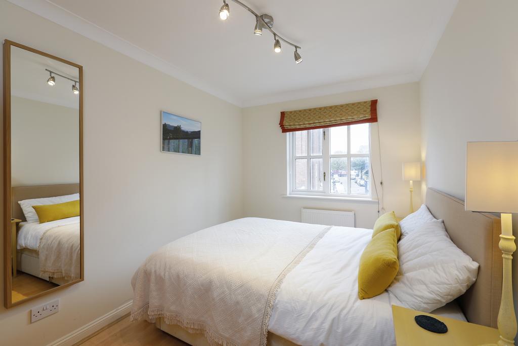 Beautiful Flat With Terrace Apartment Londra Exterior foto